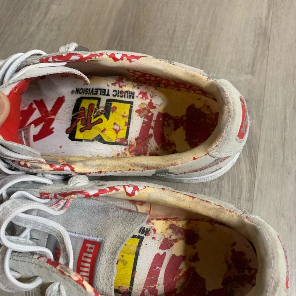 Puma Beige Sneakers with Patterned Laces - Picture 4 of 7